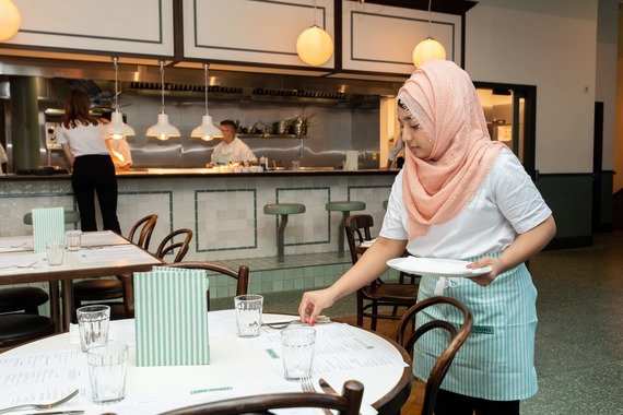 Lina - FOH Team Member